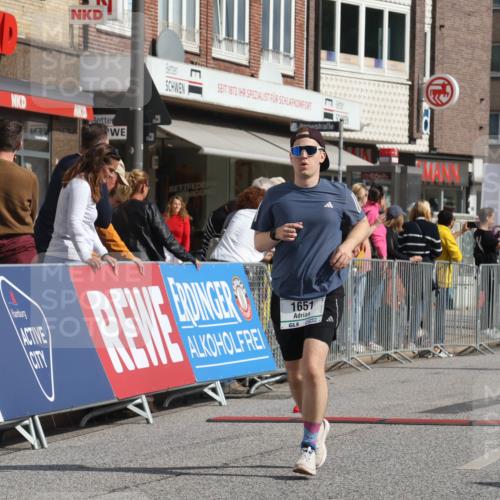 15.09.2024 - PSD Bank Halbmarathon Michael Strokosch http://msf.ph/oto/7073756 15.09.2024 12:13:34 Ziel 1651, 1766, 2178, 2203, 3076, 3534 meine-sportfotos.de