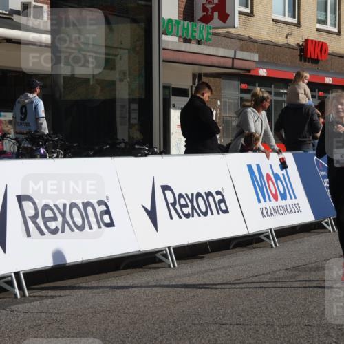 15.09.2024 - PSD Bank Halbmarathon Michael Strokosch http://msf.ph/oto/7073788 15.09.2024 10:32:06 Ziel 56, 148, 193, 199, 280 meine-sportfotos.de