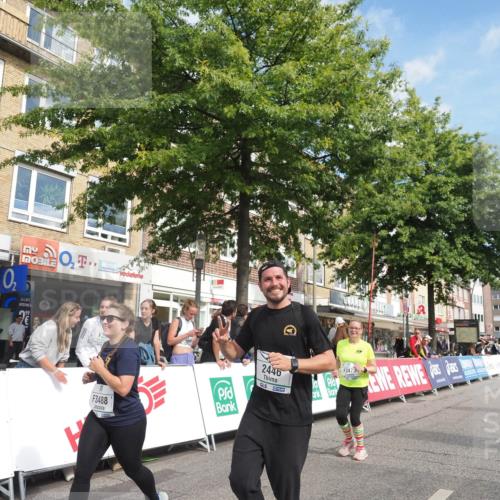 15.09.2024 - PSD Bank Halbmarathon Miley Keyser http://msf.ph/oto/7073810 15.09.2024 12:29:26 Ziel 2073, 2089, 2362, 2446, 3129, 3473, 3488 meine-sportfotos.de