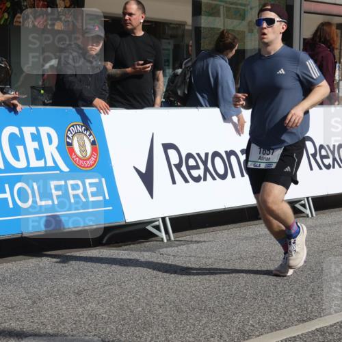 15.09.2024 - PSD Bank Halbmarathon Michael Strokosch http://msf.ph/oto/7073818 15.09.2024 12:13:36 Ziel 1651, 1766, 2178, 3031, 3076, 3534 meine-sportfotos.de