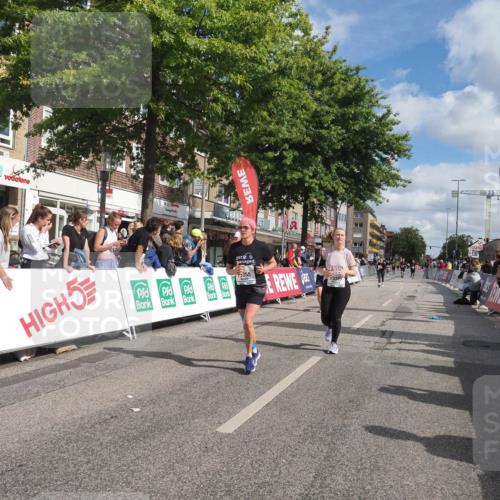 15.09.2024 - PSD Bank Halbmarathon Miley Keyser http://msf.ph/oto/7073839 15.09.2024 12:29:43 Ziel 2093, 3055, 3091, 3334, 3385 meine-sportfotos.de