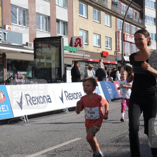 15.09.2024 - PSD Bank Halbmarathon Michael Strokosch http://msf.ph/oto/7073851 15.09.2024 10:32:11 Ziel 148, 193, 199, 280 meine-sportfotos.de