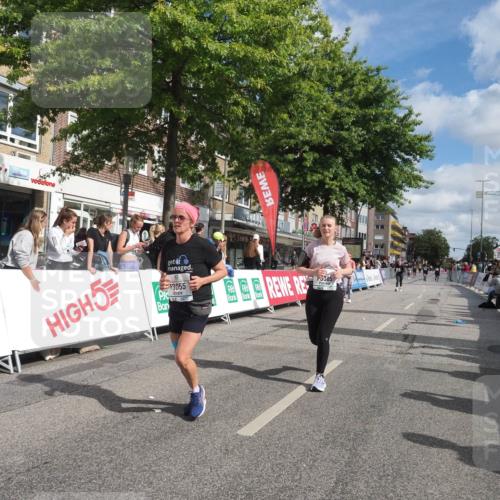 15.09.2024 - PSD Bank Halbmarathon Miley Keyser http://msf.ph/oto/7073853 15.09.2024 12:29:43 Ziel 2093, 3055, 3091, 3334, 3385 meine-sportfotos.de