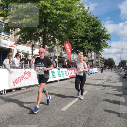 15.09.2024 - PSD Bank Halbmarathon Miley Keyser http://msf.ph/oto/7073858 15.09.2024 12:29:43 Ziel 2093, 3055, 3091, 3334, 3385 meine-sportfotos.de