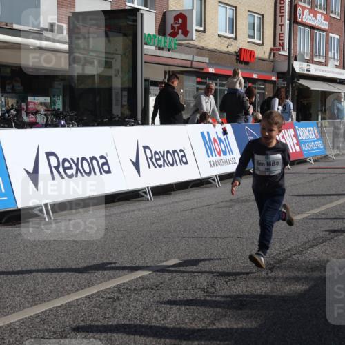 15.09.2024 - PSD Bank Halbmarathon Michael Strokosch http://msf.ph/oto/7073881 15.09.2024 10:32:16 Ziel 68, 148, 193, 199, 280, 301 meine-sportfotos.de