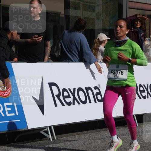 15.09.2024 - PSD Bank Halbmarathon Michael Strokosch http://msf.ph/oto/7073886 15.09.2024 12:13:41 Ziel 1651, 1766, 3031, 3076, 3197, 3534, 3539 meine-sportfotos.de