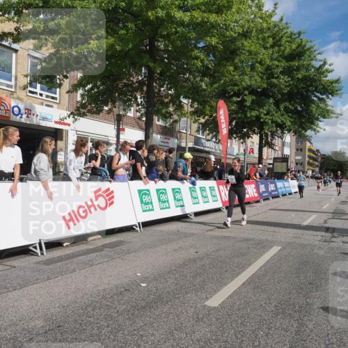 15.09.2024 - PSD Bank Halbmarathon Miley Keyser http://msf.ph/oto/7073911 15.09.2024 12:29:50 Ziel 2093, 3055, 3091, 3270, 3334, 3362, 3385 meine-sportfotos.de