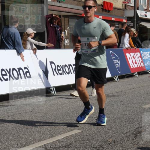 15.09.2024 - PSD Bank Halbmarathon Michael Strokosch http://msf.ph/oto/7073932 15.09.2024 12:13:43 Ziel 1651, 1766, 2367, 3031, 3076, 3197, 3539 meine-sportfotos.de