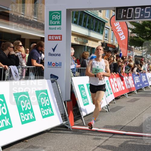 15.09.2024 - PSD Bank Halbmarathon Strokosch-Dieckow http://msf.ph/oto/7073934 15.09.2024 11:10:48 Ziel 404, 512, 520, 840 meine-sportfotos.de