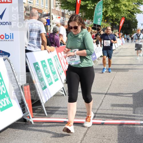 15.09.2024 - PSD Bank Halbmarathon Strokosch-Dieckow http://msf.ph/oto/7073951 15.09.2024 12:32:59 Ziel 2411, 2414, 3045, 3358, 3368 meine-sportfotos.de