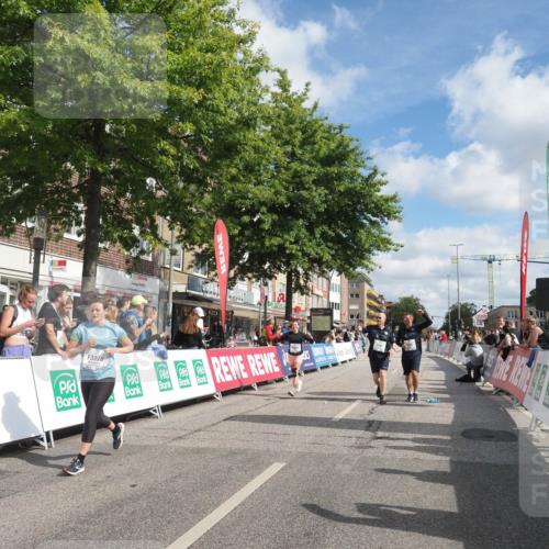 15.09.2024 - PSD Bank Halbmarathon Miley Keyser http://msf.ph/oto/7073960 15.09.2024 12:29:56 Ziel 2093, 2291, 2454, 3055, 3091, 3270, 3334, 3362, 3385 meine-sportfotos.de