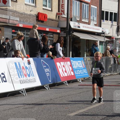 15.09.2024 - PSD Bank Halbmarathon Michael Strokosch http://msf.ph/oto/7073966 15.09.2024 10:32:24 Ziel 1, 40, 68, 83, 157, 176, 182, 193, 232, 241, 283, 301 meine-sportfotos.de