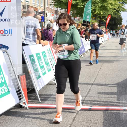15.09.2024 - PSD Bank Halbmarathon Strokosch-Dieckow http://msf.ph/oto/7073979 15.09.2024 12:32:59 Ziel 2411, 2414, 3045, 3358, 3368 meine-sportfotos.de