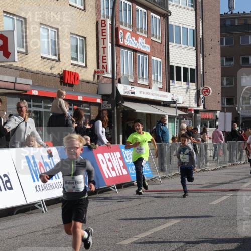 15.09.2024 - PSD Bank Halbmarathon Michael Strokosch http://msf.ph/oto/7073998 15.09.2024 10:32:25 Ziel 1, 40, 68, 83, 157, 176, 182, 193, 232, 241, 283, 301, 302 meine-sportfotos.de