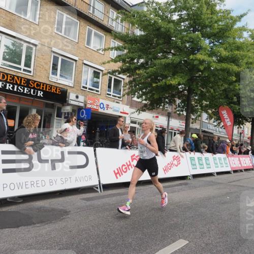 15.09.2024 - PSD Bank Halbmarathon Miley Keyser http://msf.ph/oto/7074002 15.09.2024 11:29:23 Ziel 702, 906, 909, 947, 1017, 1050, 1413, 1423, 2481, 2607 meine-sportfotos.de