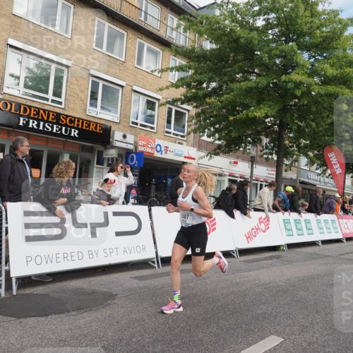 15.09.2024 - PSD Bank Halbmarathon Miley Keyser http://msf.ph/oto/7074005 15.09.2024 11:29:23 Ziel 702, 906, 909, 947, 1017, 1050, 1413, 1423, 2481, 2607 meine-sportfotos.de