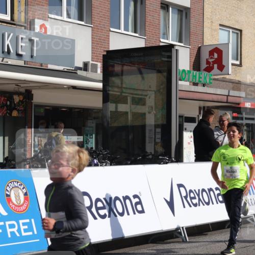 15.09.2024 - PSD Bank Halbmarathon Michael Strokosch http://msf.ph/oto/7074013 15.09.2024 10:32:26 Ziel 1, 40, 68, 83, 157, 176, 182, 193, 232, 241, 283, 301, 302 meine-sportfotos.de