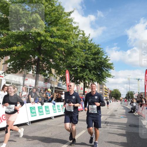 15.09.2024 - PSD Bank Halbmarathon Miley Keyser http://msf.ph/oto/7074027 15.09.2024 12:29:59 Ziel 2291, 2454, 3091, 3270, 3334, 3362 meine-sportfotos.de