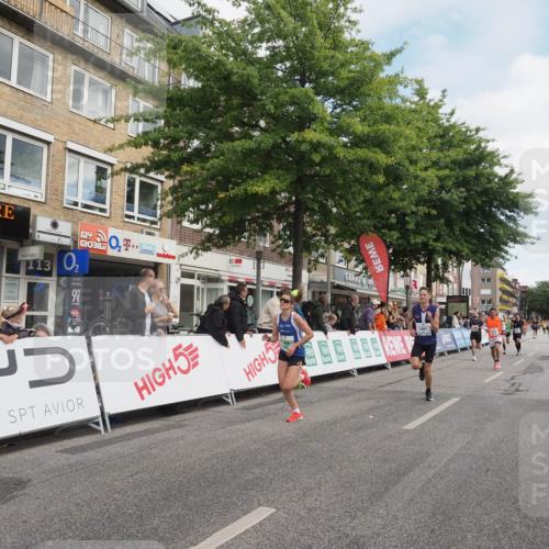 15.09.2024 - PSD Bank Halbmarathon Miley Keyser http://msf.ph/oto/7074060 15.09.2024 11:29:30 Ziel 702, 906, 909, 947, 1017, 1050, 1413, 1423, 1991, 2481, 2567, 2607, 3512 meine-sportfotos.de