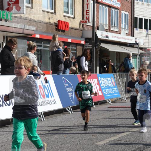 15.09.2024 - PSD Bank Halbmarathon Michael Strokosch http://msf.ph/oto/7074078 15.09.2024 10:32:32 Ziel 1, 4, 33, 40, 68, 83, 157, 176, 182, 232, 241, 275, 283, 301, 302 meine-sportfotos.de