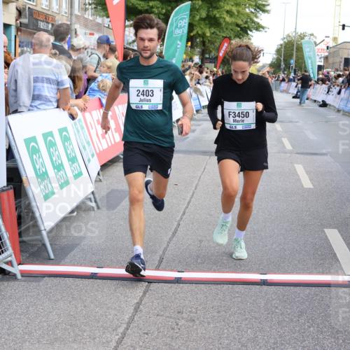 15.09.2024 - PSD Bank Halbmarathon Strokosch-Dieckow http://msf.ph/oto/7074087 15.09.2024 12:23:59 Ziel 987, 2403, 2981, 3002, 3277, 3450 meine-sportfotos.de