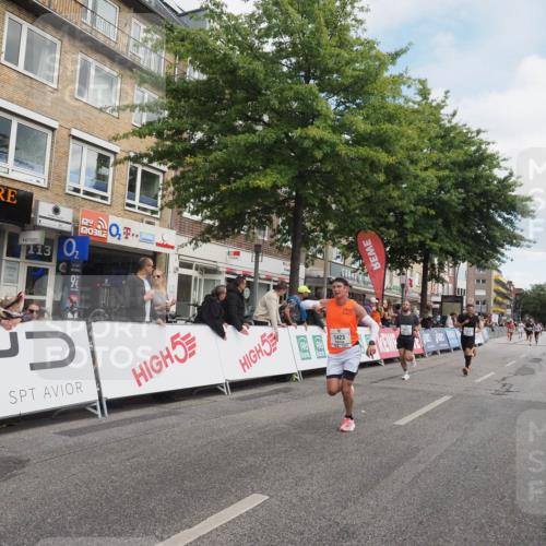 15.09.2024 - PSD Bank Halbmarathon Miley Keyser http://msf.ph/oto/7074109 15.09.2024 11:29:32 Ziel 702, 703, 906, 909, 947, 1017, 1050, 1413, 1423, 1991, 2481, 2567, 3512 meine-sportfotos.de