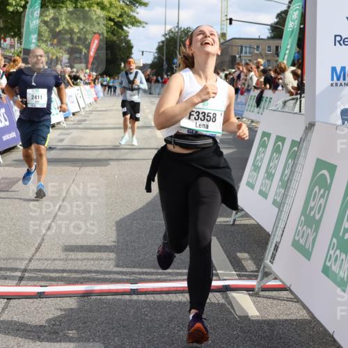 15.09.2024 - PSD Bank Halbmarathon Strokosch-Dieckow http://msf.ph/oto/7074119 15.09.2024 12:33:00 Ziel 2411, 2414, 3045, 3358, 3368 meine-sportfotos.de