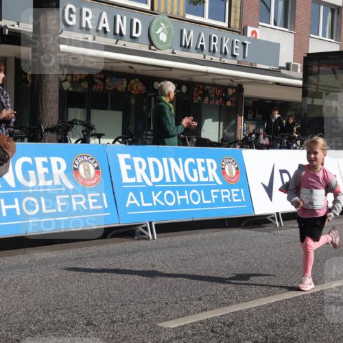 15.09.2024 - PSD Bank Halbmarathon Michael Strokosch http://msf.ph/oto/7074136 15.09.2024 10:32:37 Ziel 1, 4, 33, 40, 83, 157, 176, 182, 232, 241, 275, 283, 302 meine-sportfotos.de