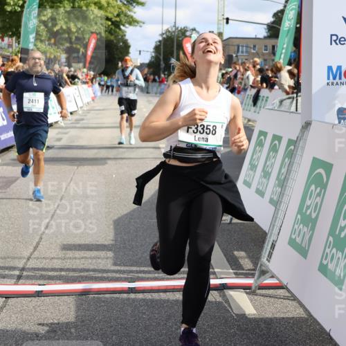 15.09.2024 - PSD Bank Halbmarathon Strokosch-Dieckow http://msf.ph/oto/7074143 15.09.2024 12:33:00 Ziel 2411, 2414, 3045, 3358, 3368 meine-sportfotos.de