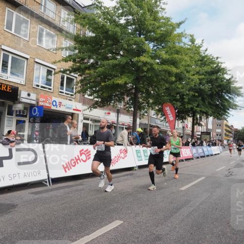 15.09.2024 - PSD Bank Halbmarathon Miley Keyser http://msf.ph/oto/7074147 15.09.2024 11:29:34 Ziel 702, 703, 906, 909, 947, 1017, 1050, 1413, 1423, 1991, 2481, 2567, 3512 meine-sportfotos.de