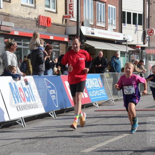 15.09.2024 - PSD Bank Halbmarathon Michael Strokosch http://msf.ph/oto/7074148 15.09.2024 10:32:39 Ziel 1, 4, 33, 40, 83, 157, 176, 182, 232, 241, 275, 283, 302 meine-sportfotos.de