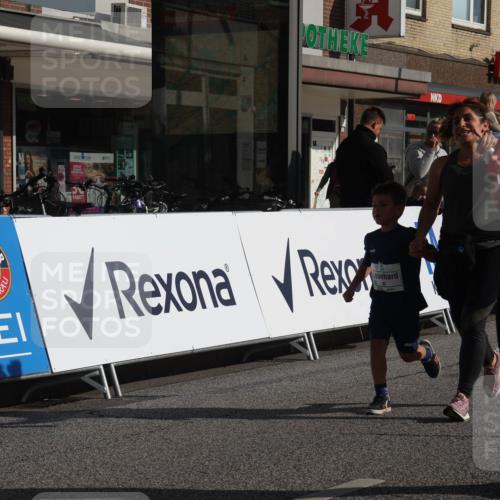 15.09.2024 - PSD Bank Halbmarathon Michael Strokosch http://msf.ph/oto/7074188 15.09.2024 10:32:41 Ziel 1, 4, 33, 83, 182, 232, 241, 275, 283, 302 meine-sportfotos.de