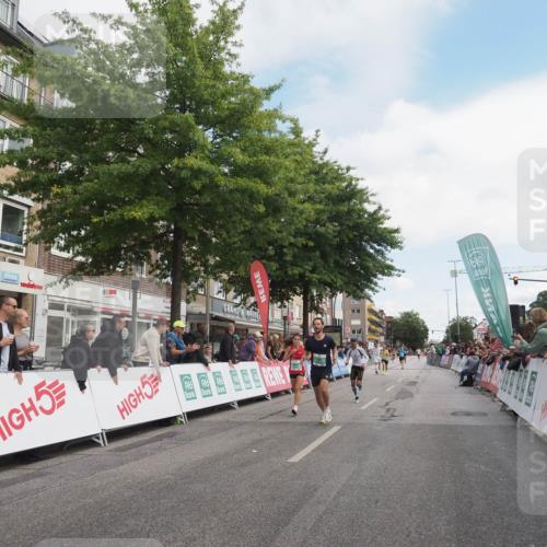 15.09.2024 - PSD Bank Halbmarathon Miley Keyser http://msf.ph/oto/7074196 15.09.2024 11:29:38 Ziel 702, 703, 704, 711, 906, 947, 1017, 1041, 1413, 1423, 1991, 2469, 2481, 2567, 3512 meine-sportfotos.de