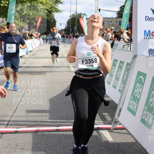 15.09.2024 - PSD Bank Halbmarathon Strokosch-Dieckow http://msf.ph/oto/7074200 15.09.2024 12:33:00 Ziel 2411, 2414, 3045, 3358, 3368 meine-sportfotos.de