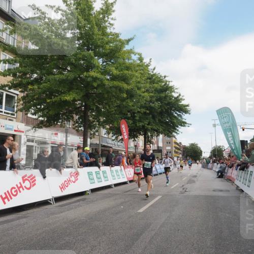 15.09.2024 - PSD Bank Halbmarathon Miley Keyser http://msf.ph/oto/7074201 15.09.2024 11:29:38 Ziel 702, 703, 704, 711, 906, 947, 1017, 1041, 1413, 1423, 1991, 2469, 2481, 2567, 3512 meine-sportfotos.de