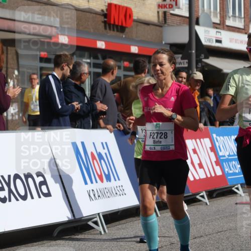 15.09.2024 - PSD Bank Halbmarathon Michael Strokosch http://msf.ph/oto/7074209 15.09.2024 12:14:05 Ziel 2144, 2262, 2728, 2758, 3058, 3062, 3120, 3139, 3244, 3429 meine-sportfotos.de