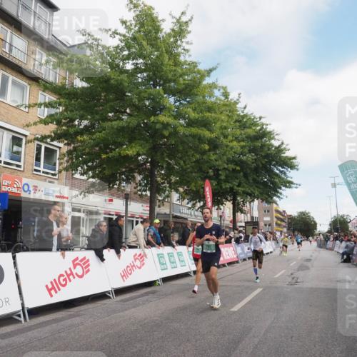 15.09.2024 - PSD Bank Halbmarathon Miley Keyser http://msf.ph/oto/7074214 15.09.2024 11:29:38 Ziel 702, 703, 704, 711, 906, 947, 1017, 1041, 1413, 1423, 1991, 2469, 2481, 2567, 3512 meine-sportfotos.de