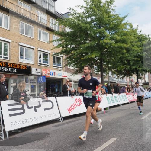 15.09.2024 - PSD Bank Halbmarathon Miley Keyser http://msf.ph/oto/7074237 15.09.2024 11:29:39 Ziel 702, 703, 704, 711, 906, 947, 1017, 1041, 1413, 1423, 1991, 2469, 2567, 3512 meine-sportfotos.de