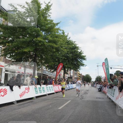 15.09.2024 - PSD Bank Halbmarathon Miley Keyser http://msf.ph/oto/7074262 15.09.2024 11:29:42 Ziel 702, 703, 704, 711, 906, 947, 1017, 1041, 1413, 1991, 2469, 2567, 3512 meine-sportfotos.de