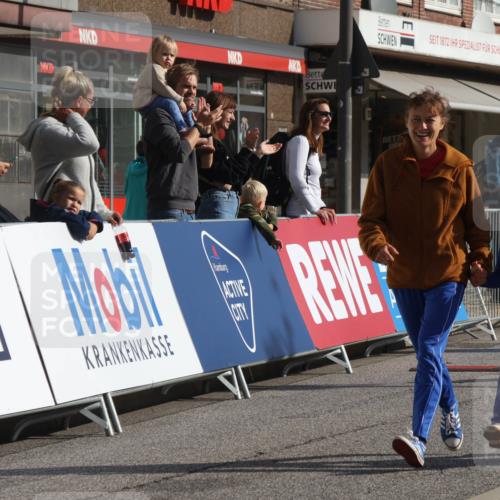 15.09.2024 - PSD Bank Halbmarathon Michael Strokosch http://msf.ph/oto/7074263 15.09.2024 10:33:11 Ziel 224, 304 meine-sportfotos.de