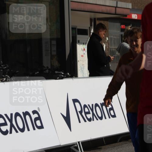 15.09.2024 - PSD Bank Halbmarathon Michael Strokosch http://msf.ph/oto/7074275 15.09.2024 10:33:12 Ziel 224, 304 meine-sportfotos.de