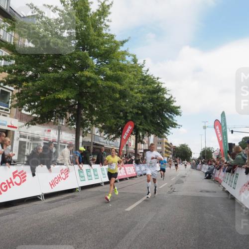 15.09.2024 - PSD Bank Halbmarathon Miley Keyser http://msf.ph/oto/7074280 15.09.2024 11:29:43 Ziel 702, 703, 704, 711, 727, 947, 1017, 1041, 1991, 2469, 2567, 3512 meine-sportfotos.de