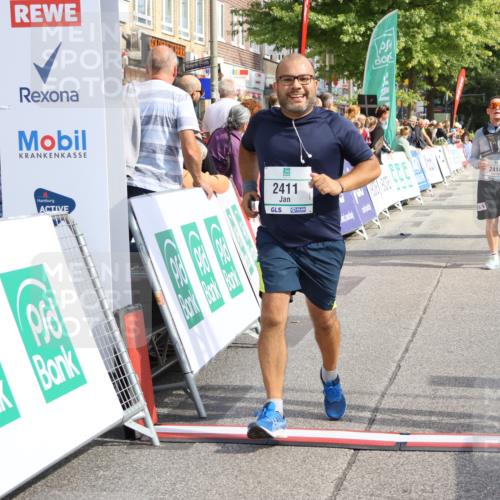 15.09.2024 - PSD Bank Halbmarathon Strokosch-Dieckow http://msf.ph/oto/7074296 15.09.2024 12:33:01 Ziel 2411, 2414, 3045, 3358, 3368 meine-sportfotos.de