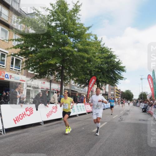 15.09.2024 - PSD Bank Halbmarathon Miley Keyser http://msf.ph/oto/7074297 15.09.2024 11:29:44 Ziel 702, 703, 704, 711, 727, 947, 1041, 1991, 2469, 2567, 3512 meine-sportfotos.de