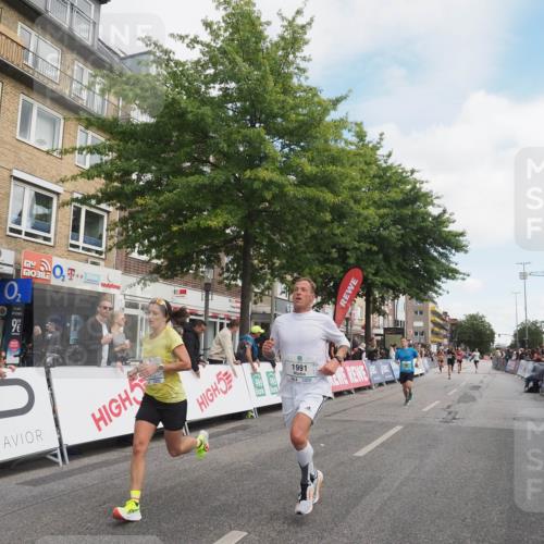 15.09.2024 - PSD Bank Halbmarathon Miley Keyser http://msf.ph/oto/7074310 15.09.2024 11:29:44 Ziel 702, 703, 704, 711, 727, 947, 1041, 1991, 2469, 2567, 3512 meine-sportfotos.de