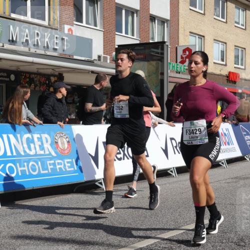 15.09.2024 - PSD Bank Halbmarathon Michael Strokosch http://msf.ph/oto/7074311 15.09.2024 12:14:12 Ziel 1996, 2262, 2728, 2758, 3058, 3062, 3120, 3228, 3244, 3429, 3557 meine-sportfotos.de