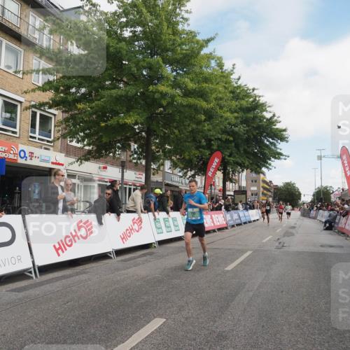 15.09.2024 - PSD Bank Halbmarathon Miley Keyser http://msf.ph/oto/7074321 15.09.2024 11:29:46 Ziel 703, 704, 711, 727, 1041, 1093, 1991, 2469, 2567, 2615, 3512 meine-sportfotos.de