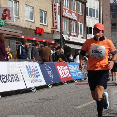 15.09.2024 - PSD Bank Halbmarathon Michael Strokosch http://msf.ph/oto/7074325 15.09.2024 12:14:14 Ziel 1996, 2262, 2728, 2758, 3058, 3062, 3120, 3228, 3244, 3429, 3557 meine-sportfotos.de
