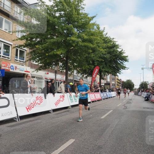 15.09.2024 - PSD Bank Halbmarathon Miley Keyser http://msf.ph/oto/7074326 15.09.2024 11:29:46 Ziel 703, 704, 711, 727, 1041, 1093, 1991, 2469, 2567, 2615, 3512 meine-sportfotos.de