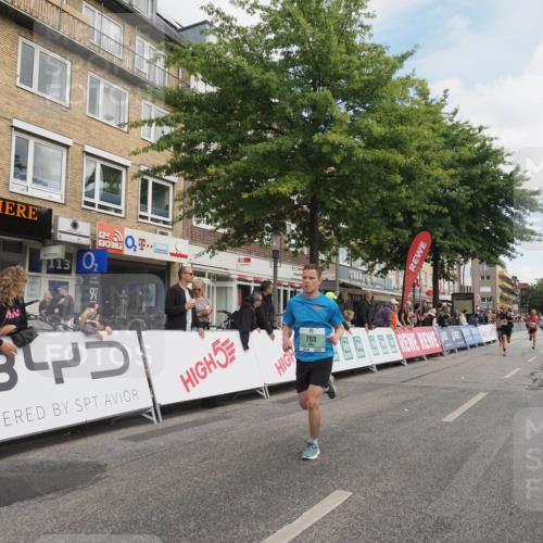 15.09.2024 - PSD Bank Halbmarathon Miley Keyser http://msf.ph/oto/7074340 15.09.2024 11:29:46 Ziel 703, 704, 711, 727, 1041, 1093, 1991, 2469, 2567, 2615, 3512 meine-sportfotos.de